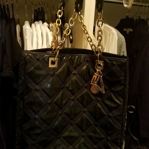 Versage Large Quilted Shoulder Bag - Picture 9 of 16